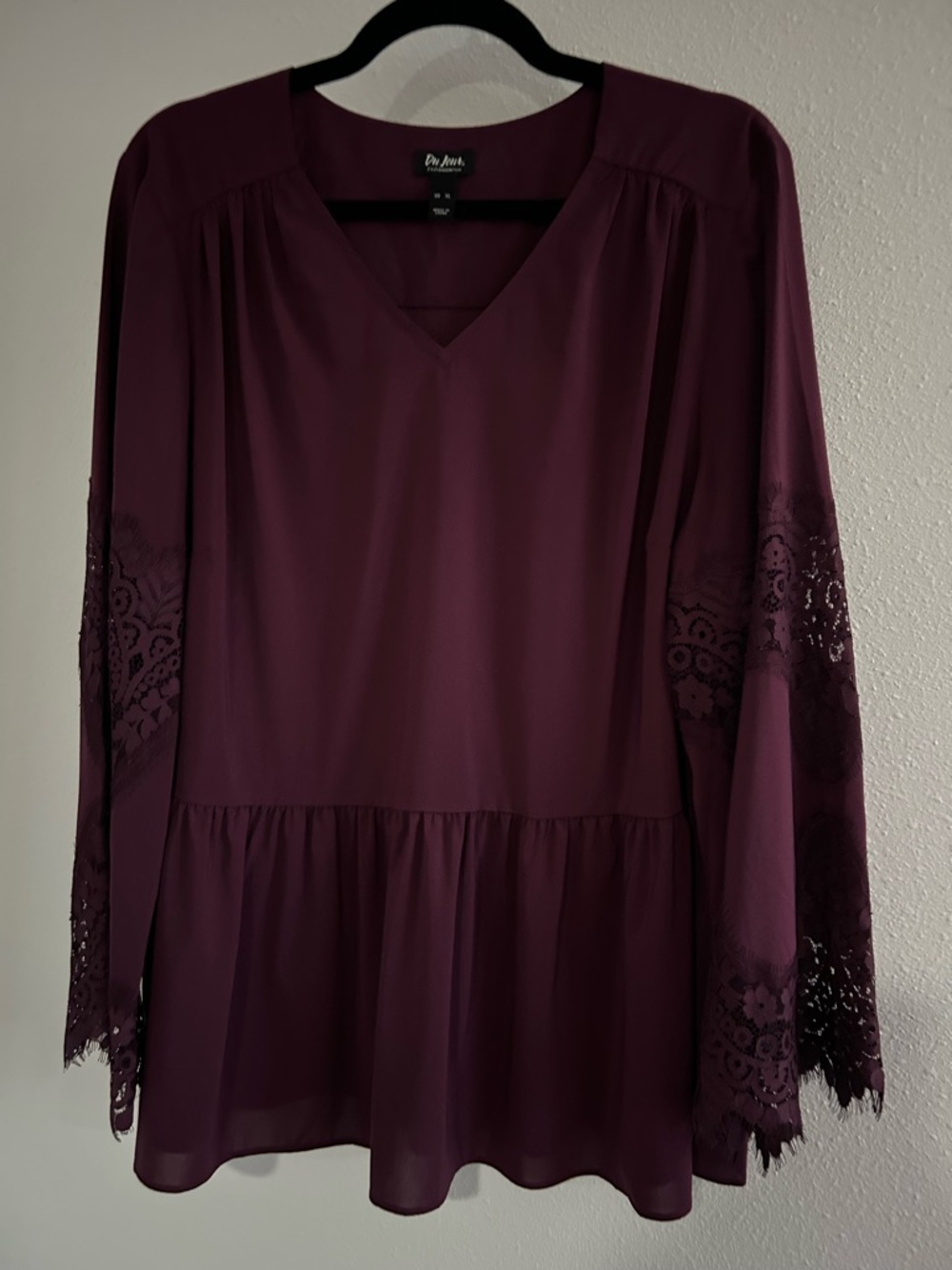 Du Jour Burgundy V-Neck Lace Sleeve Peplum Tunic